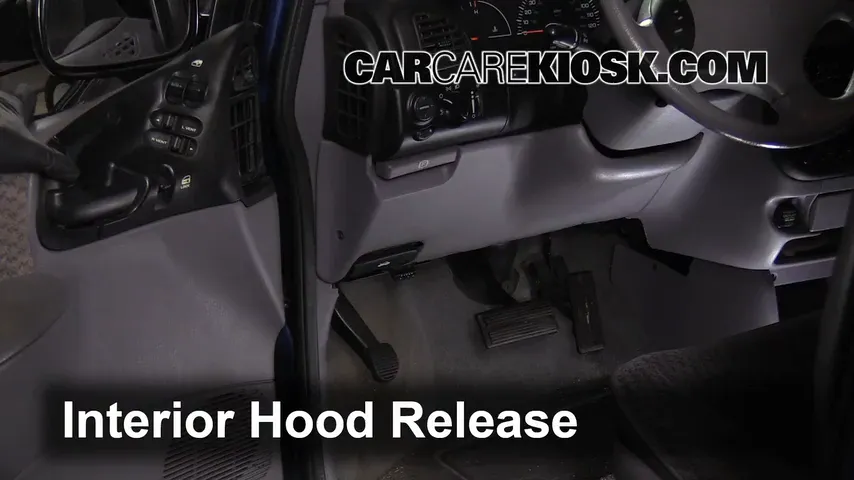 2000 Plymouth Voyager 3.3L V6 Hood